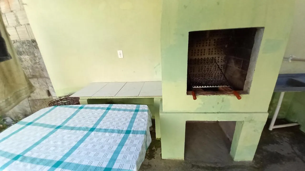 Casa Temporada 400Mts Praia Mariscal Bombinhas 0*,  Βραζιλία